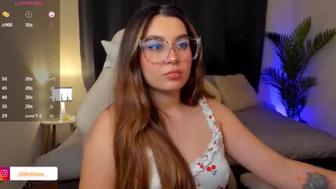 dakottaa__ online show from 11-15-25, 11:54