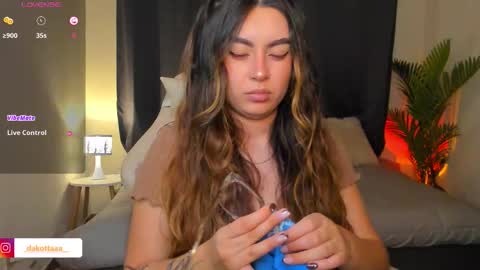 dakottaa__ online show from 03-24-26, 11:43