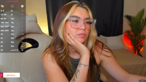 dakottaa__ online show from 06-05-26, 12:39