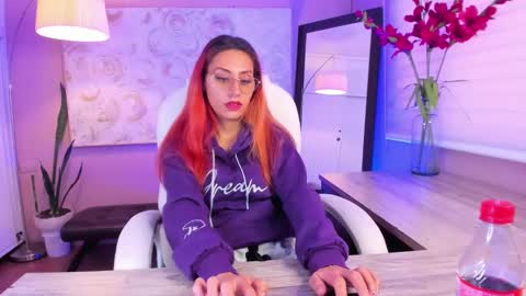 Snapshot of dalia_garrett chatting on 01-10-25, 04:51 Dalia online show from 01-10-25, 04:51