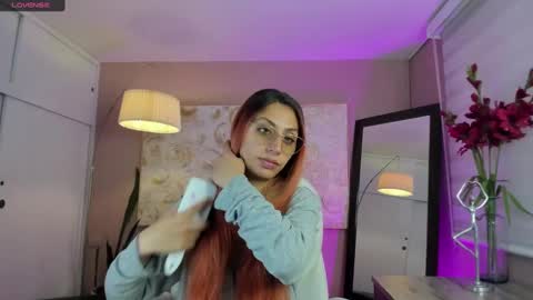 Snapshot of dalia_garrett chatting on 01-16-25, 12:42 Dalia online show from 01-16-25, 12:42