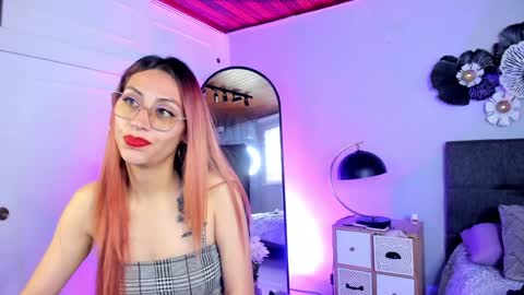 Snapshot of dalia_garrett chatting on 01-27-25, 08:39 Dalia online show from 01-27-25, 08:39