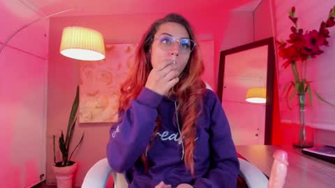 Snapshot of dalia_garrett chatting on 02-01-25, 07:36 Dalia online show from 02-01-25, 07:36