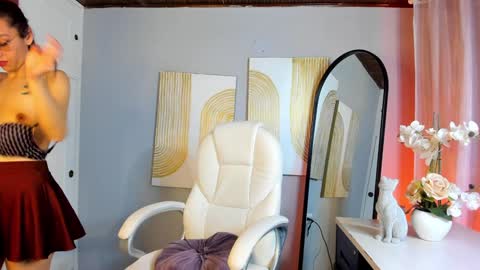 Snapshot of dalia_garrett chatting on 02-04-25, 01:59 Dalia online show from 02-04-25, 01:59