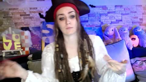 Dalia  online show from 10-31-25, 09:32