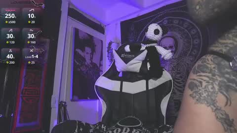 dalia_vorhees online show from 11-10-25, 01:59