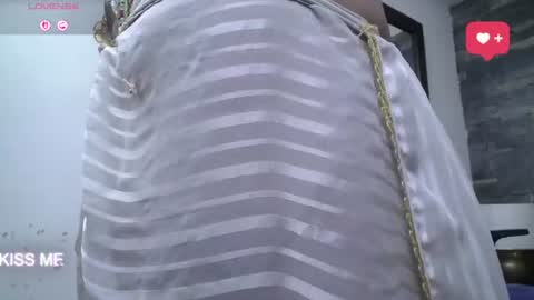 Snapshot of daliadubey chatting on 06-19-26, 11:36 dalia dubey online show from 06-19-26, 11:36