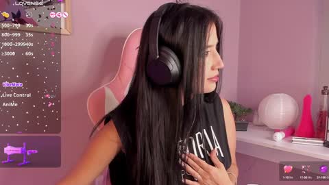 Snapshot of daliajohnson_ chatting on 01-08-25, 09:34 leila williams online show from 01-08-25, 09:34