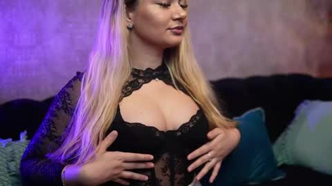  Dalia  online show from 03-24-26, 08:03