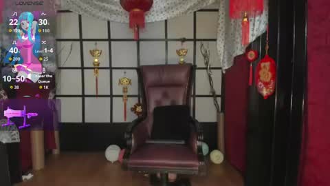 Snapshot of daliila_queen chatting on 07-17-26, 07:41 dalila online show from 07-17-26, 07:41