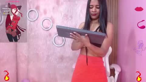 Snapshot of daliila_queen chatting on 07-18-26, 07:06 dalila online show from 07-18-26, 07:06