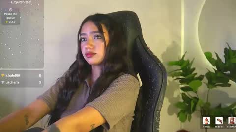 Snapshot of dalila_holly chatting on 04-07-26, 11:48 Dalila online show from 04-07-26, 11:48