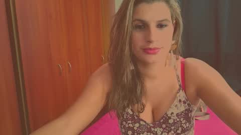 Dalila online show from 12-17-25, 04:29