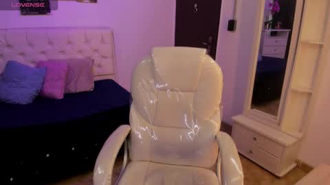 dalilah_420 online show from 12-02-25, 07:53