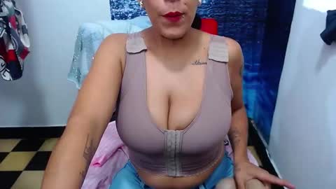  Dalilah  online show from 12-19-25, 03:19