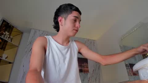 Snapshot of dallen_grant chatting on 07-18-26, 01:37 Dallen Grant online show from 07-18-26, 01:37