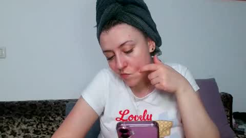 Snapshot of dalyana22 chatting on 05-22-26, 08:58 Maria online show from 05-22-26, 08:58