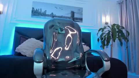 DAMIAN online show from 11-08-25, 10:59