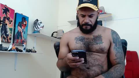 Snapshot of damian64436171 chatting on 10-20-25, 04:40 damian64436171 online show from 10-20-25, 04:40