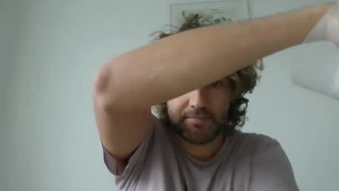 damian_ezra online show from 12-14-24, 10:56