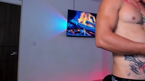 Snapshot of damian_fit chatting on 10-01-25, 10:21 Damian online show from 10-01-25, 10:21