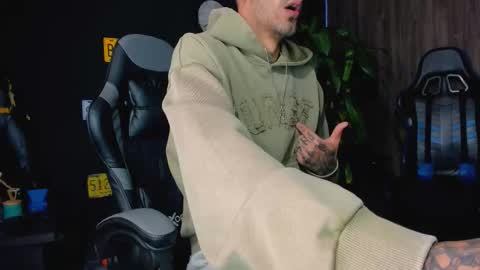 Daamiancox online show from 10-12-25, 03:33