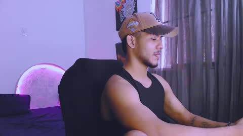 instagram damiannreed. online show from 03-05-26, 07:32