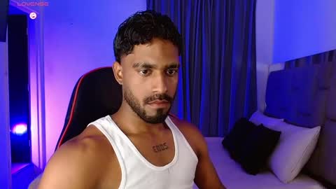 Snapshot of damiano_walker chatting on 09-26-25, 05:00 damiano_walker online show from 09-26-25, 05:00