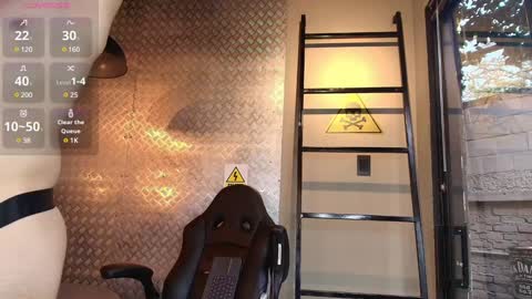 Snapshot of damianphill chatting on 01-04-25, 10:24 Damian Phill online show from 01-04-25, 10:24