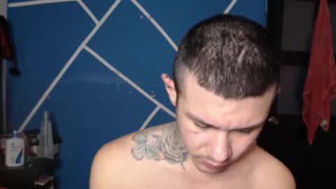 Snapshot of damiansexyboy69 chatting on 01-18-26, 02:21 damiansexyboy69 online show from 01-18-26, 02:21