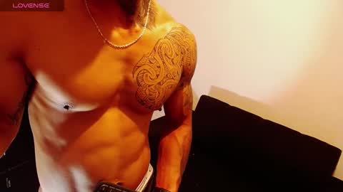 ---Taylor--- online show from 12-17-24, 05:29