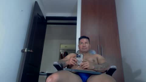 Snapshot of dammuscle chatting on 02-09-26, 04:00 dammuscle online show from 02-09-26, 04:00