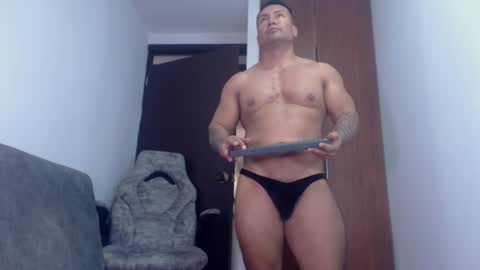 Snapshot of dammuscle chatting on 06-02-26, 04:31 dammuscle online show from 06-02-26, 04:31