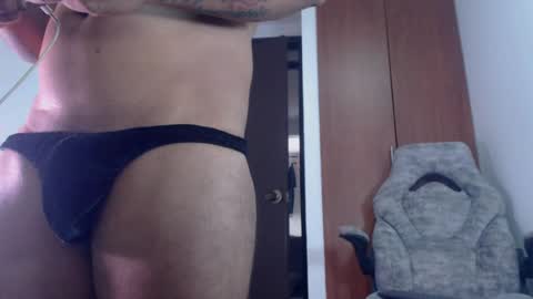 Snapshot of dammuscle chatting on 07-09-26, 04:55 dammuscle online show from 07-09-26, 04:55