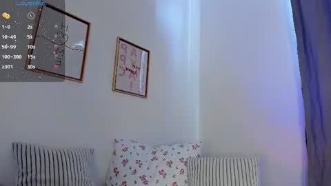 Snapshot of damn_cutie chatting on 07-15-26, 02:00 Tiana online show from 07-15-26, 02:00