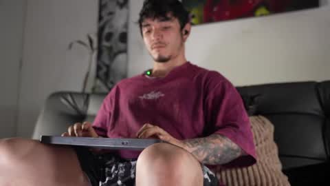 insta damn8   ---         -----  online show from 06-25-26, 12:43
