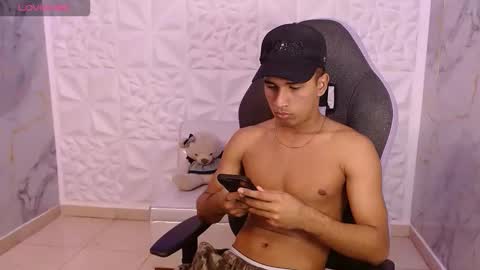 Snapshot of damondark_ chatting on 02-26-26, 03:05 Damon online show from 02-26-26, 03:05