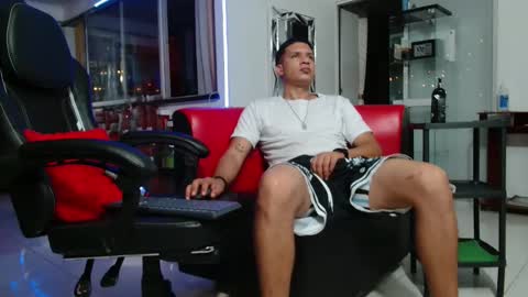 damyan_2003 online show from 11-22-25, 03:49