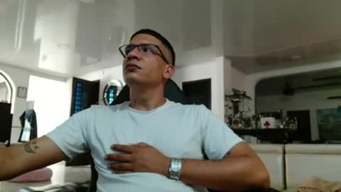 damyan_2003 online show from 03-09-26, 01:48