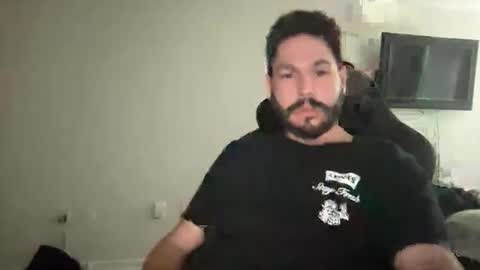 Snapshot of dan15777 chatting on 02-18-26, 04:03 dan15777 online show from 02-18-26, 04:03