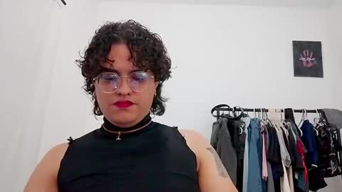 Snapshot of dan_blous chatting on 03-02-26, 11:44 Diane Blosson online show from 03-02-26, 11:44