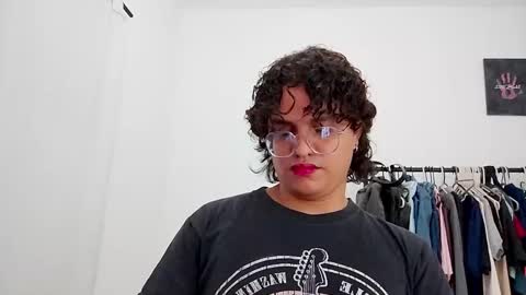 Diane Blosson online show from 03-04-26, 01:33