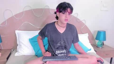 D A N online show from 12-16-25, 01:32