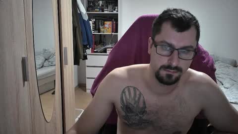 King Dan online show from 10-27-25, 08:13