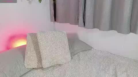 Bluemoon online show from 10-25-25, 05:40