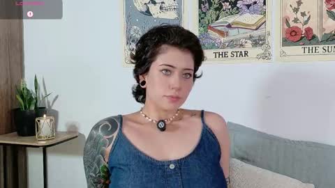 Bluemoon online show from 11-11-25, 05:46