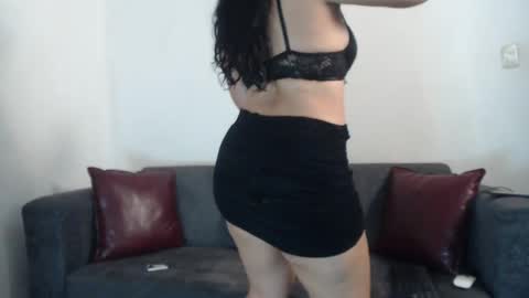 Snapshot of dana_777 chatting on 01-24-25, 10:41 Dayana online show from 01-24-25, 10:41
