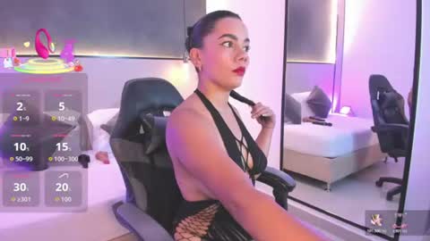 Snapshot of dana_daree chatting on 07-16-26, 07:20 D A N A online show from 07-16-26, 07:20