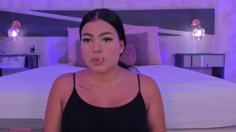 Snapshot of dana_haze chatting on 05-14-26, 06:20 Dana online show from 05-14-26, 06:20