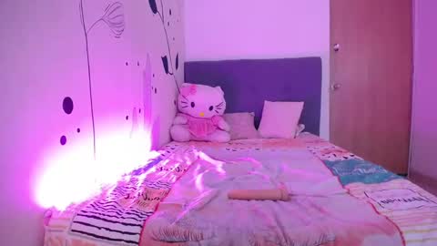 dana_paula online show from 02-22-25, 04:40